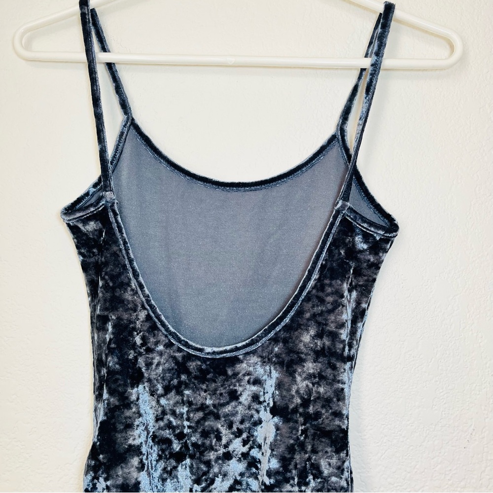 Brandy Melville NWT Reina Bodysuit Blue Velour One Size - Picture 6 of 9
